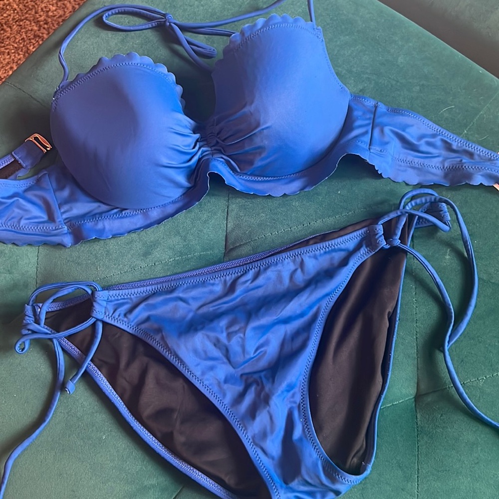 Blue bikini